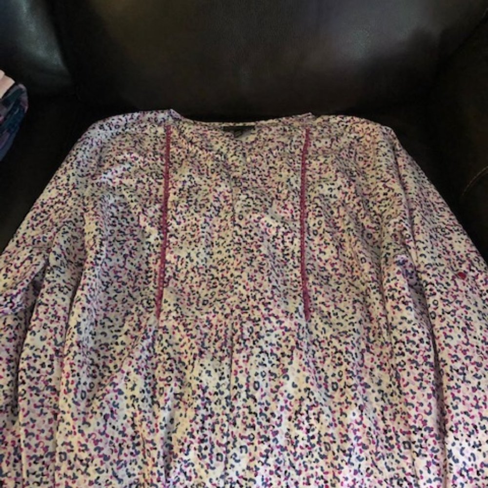 !!!2 for $10!!!Lane Bryant multicolor blouse- size 22/24